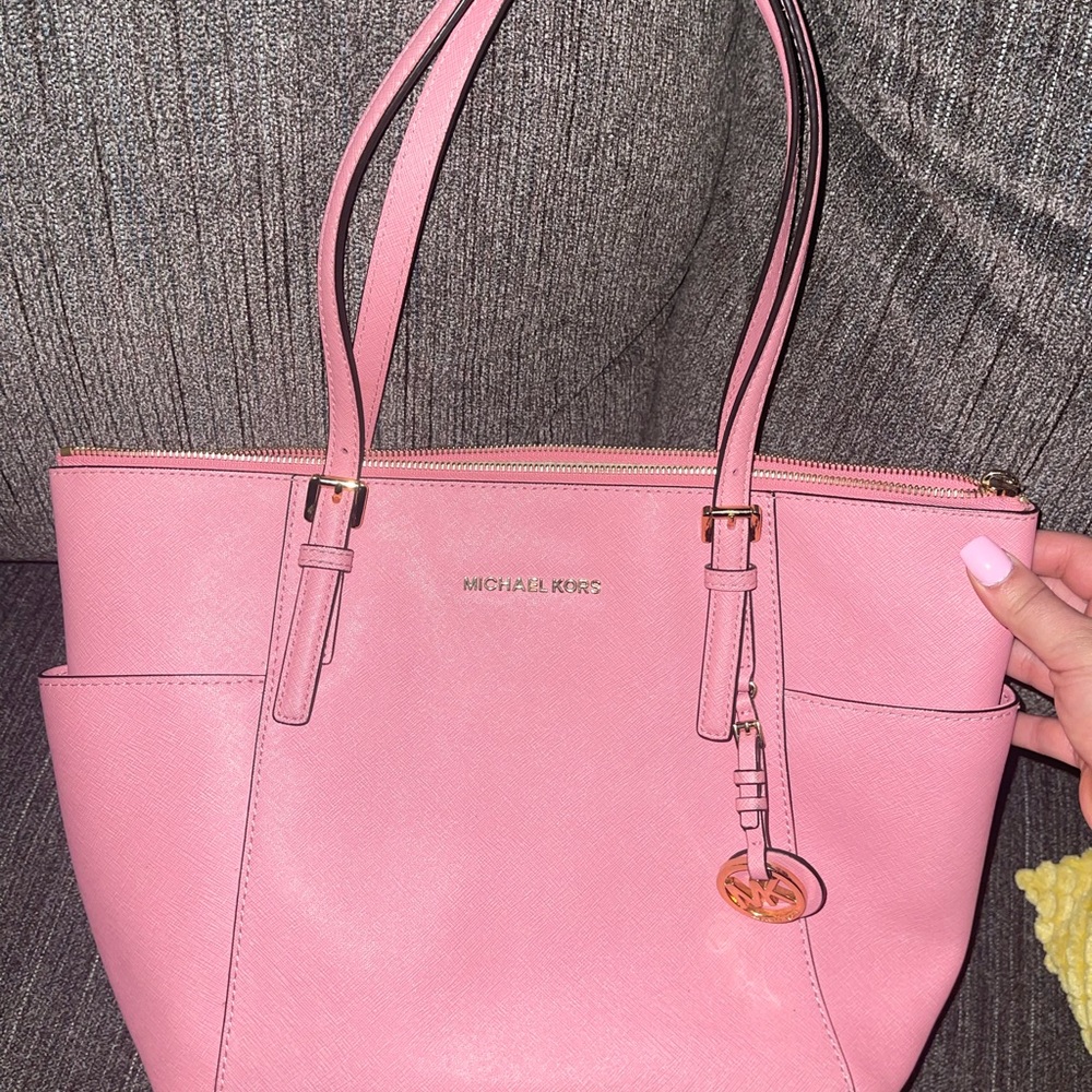 Pink Michael Kors tote bag with matching wallet